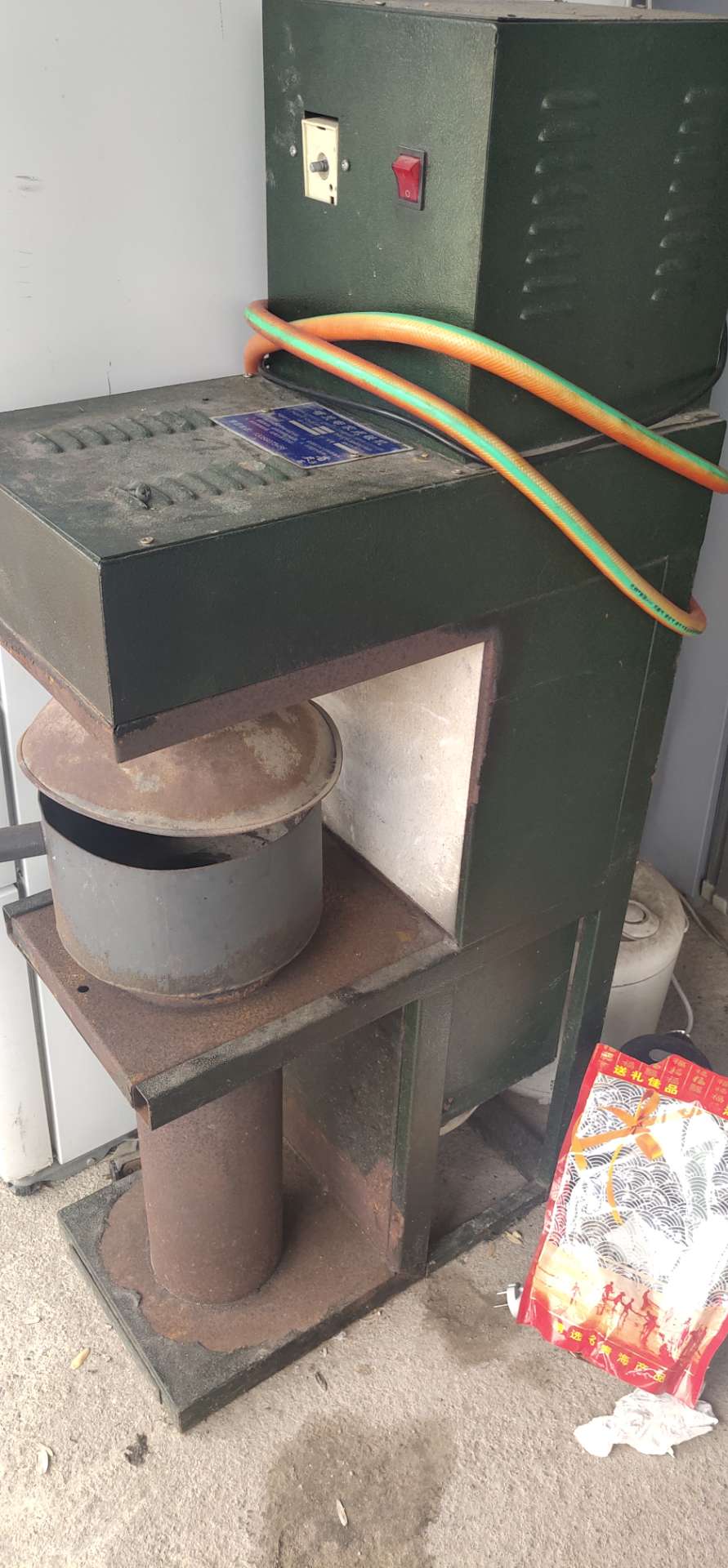 低价出售一台点碳机