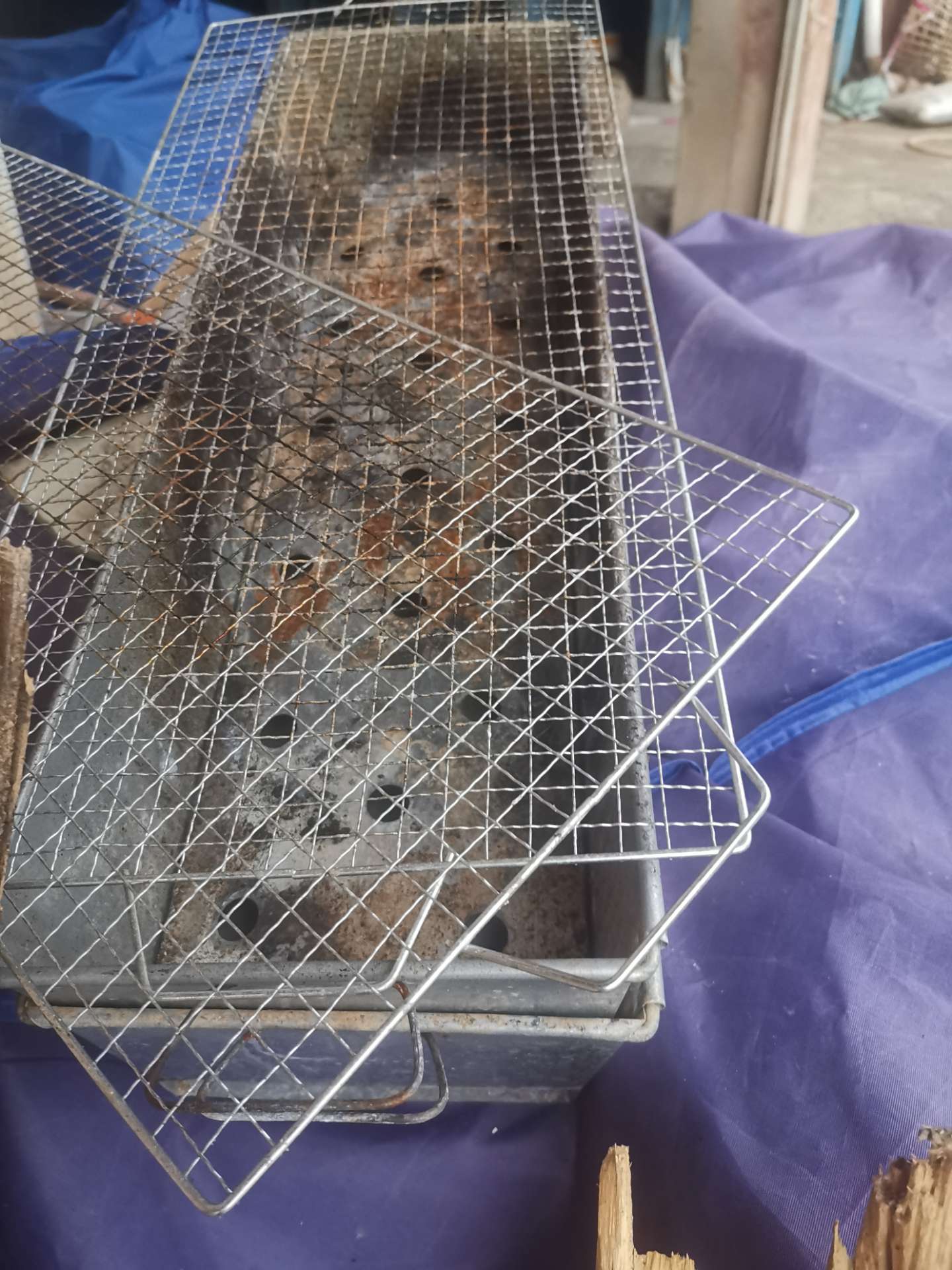 户外烧烤炉和网