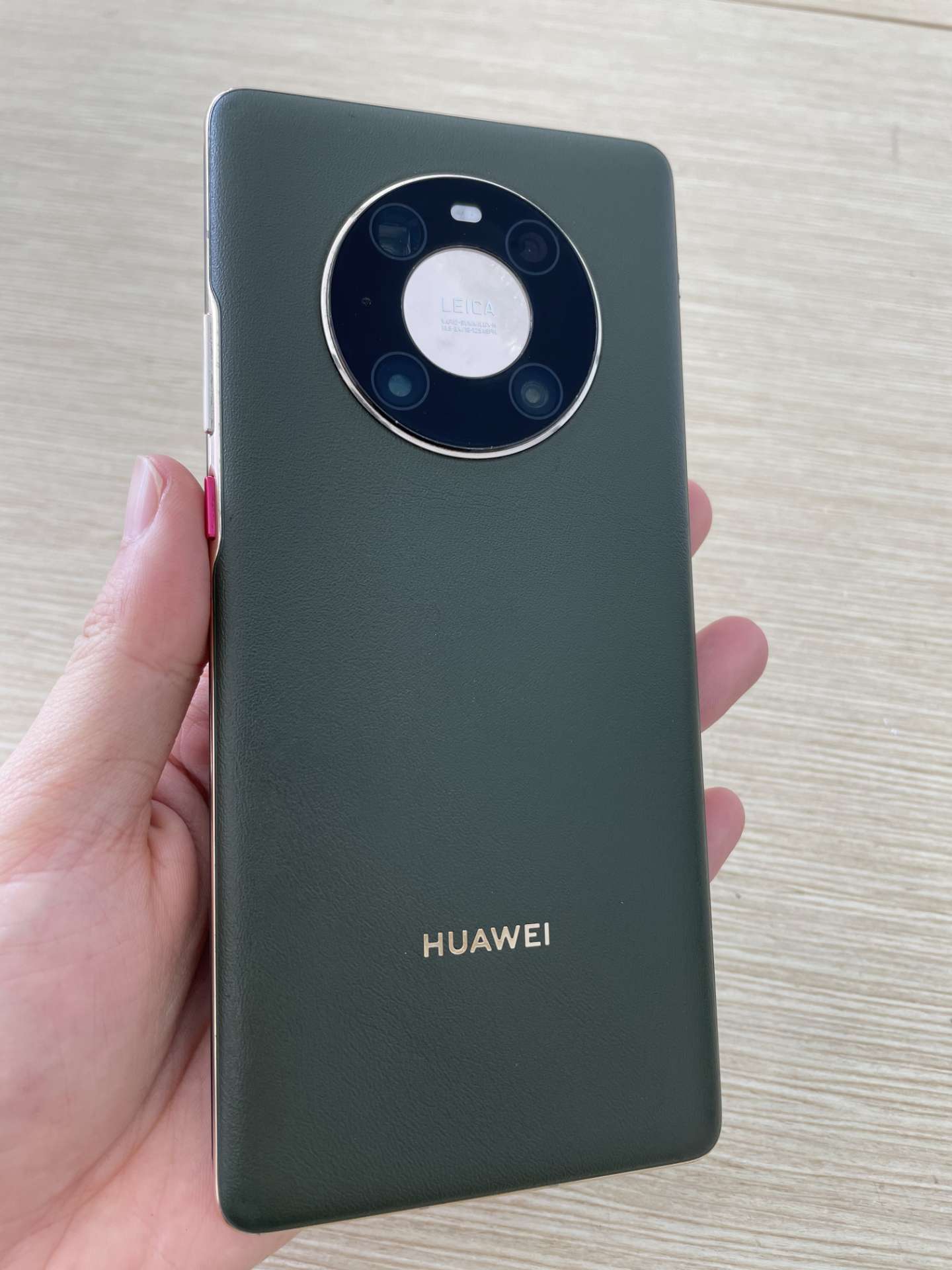 华为mate40pro