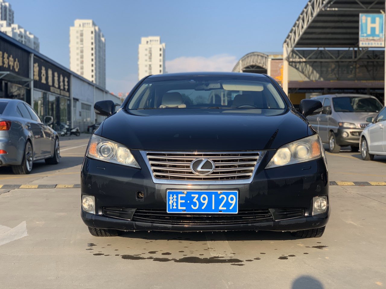 10年雷克萨斯es240。八万多