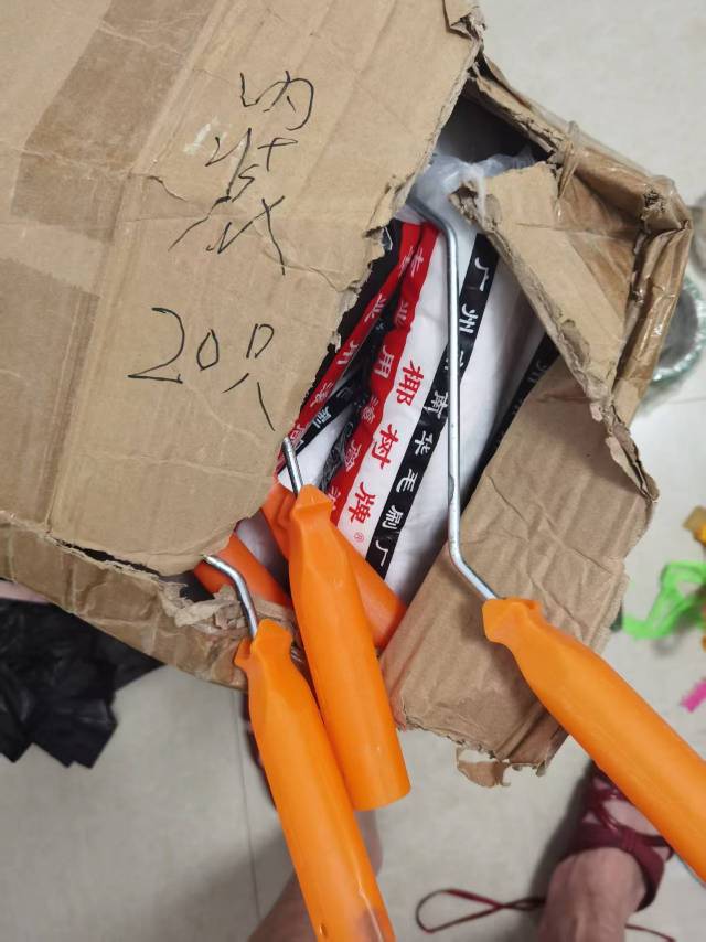 椰树牌10寸滚筒刷全新闲置