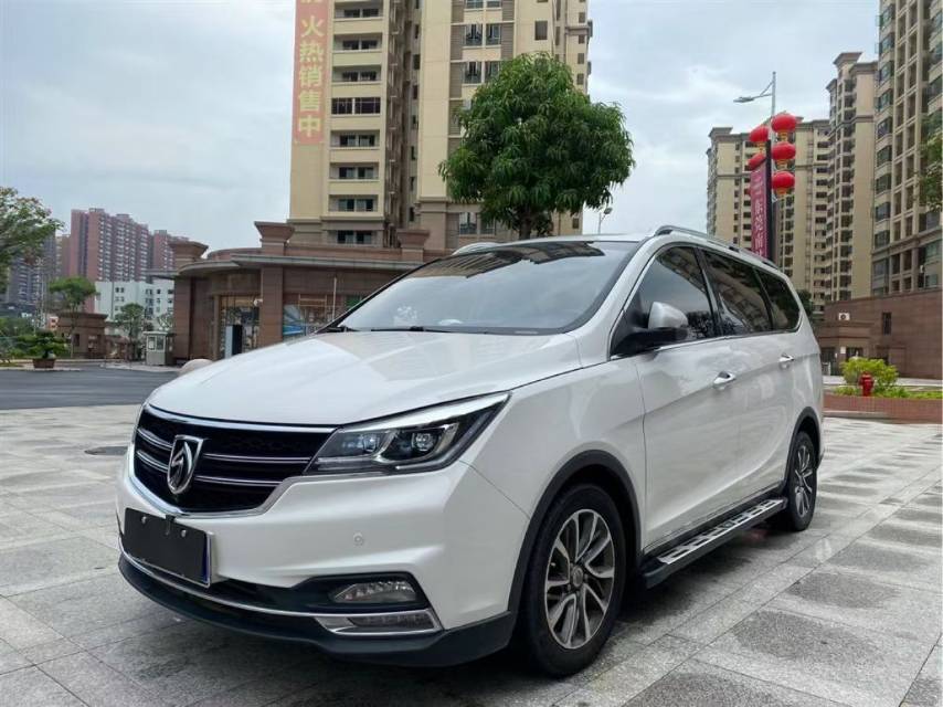 2021年宝骏730一手靓车
