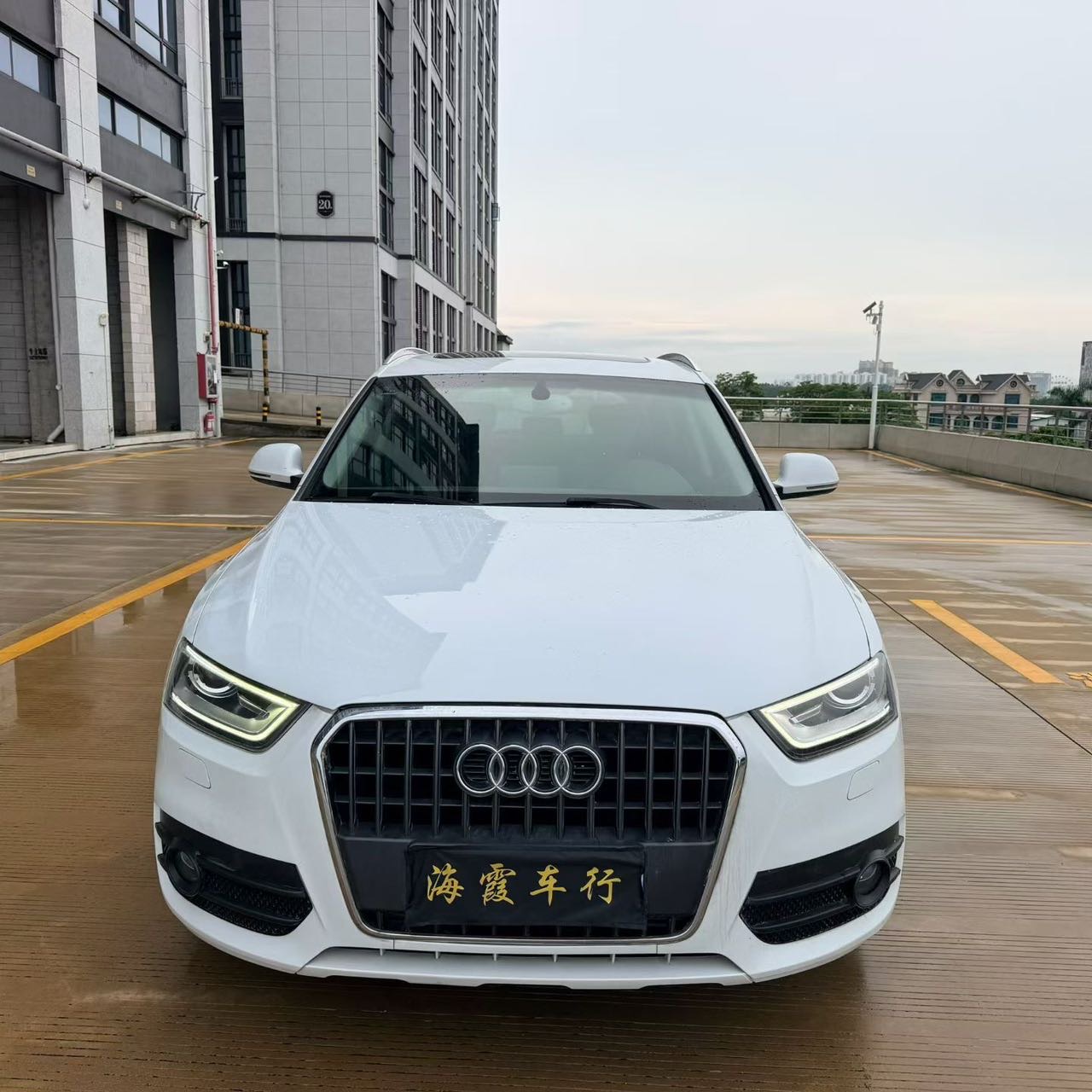2013年奥迪Q3 2.0T四驱自动