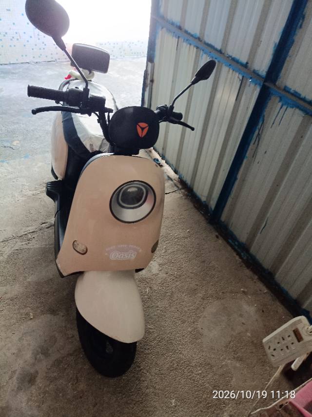 雅迪电动车出售手续齐全