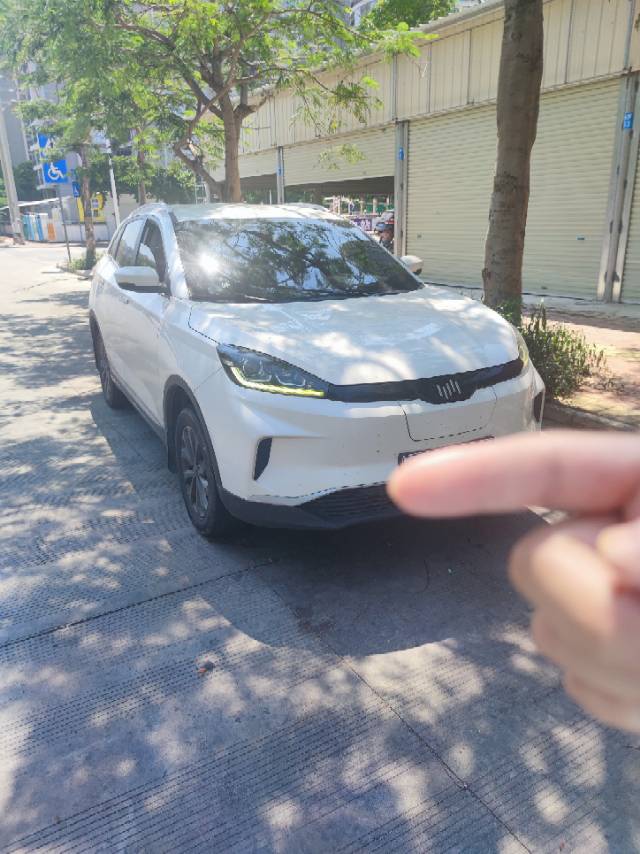 2022款威马EX5纯电网约车
