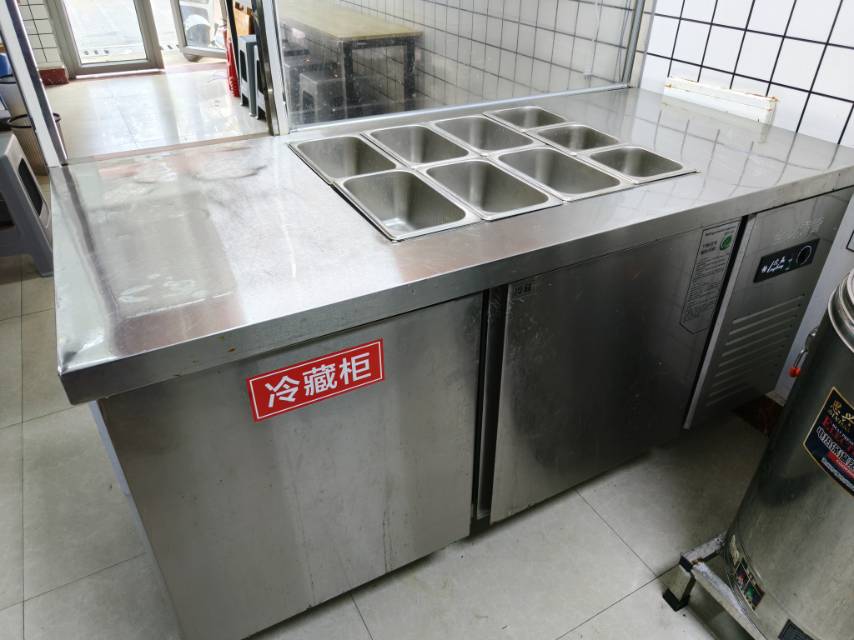 商用不锈钢冷藏操作台