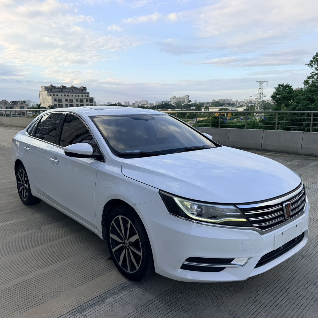 2018年荣威i61.5T自动挡