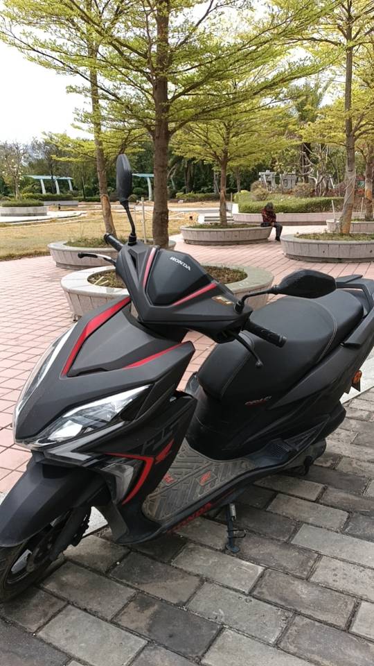 摩托车