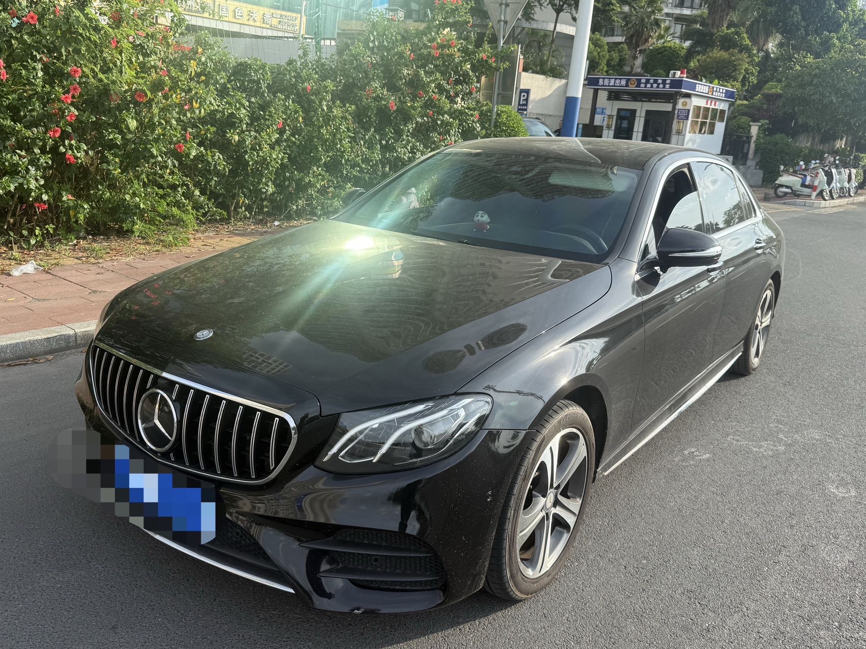 2017款奔驰E260L轿车
