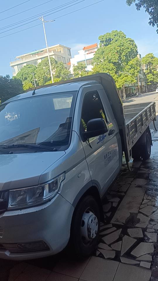 2023年五菱2.0单排小货车