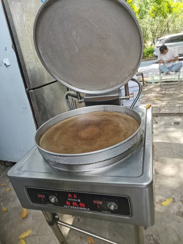 九成新电饼铛转让
