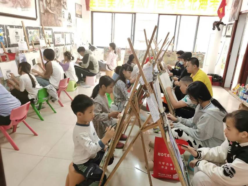 招聘画画课兼职老师